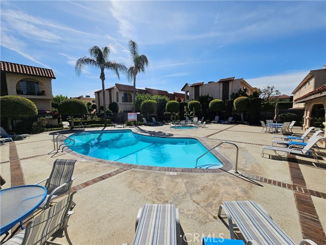 Detail Gallery Image 64 of 69 For 1711 Grismer Ave #52,  Burbank,  CA 91504 - 3 Beds | 3 Baths