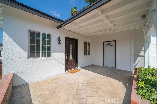Detail Gallery Image 2 of 26 For 2035 Las Colinas Ave, Los Angeles,  CA 90041 - 4 Beds | 2 Baths