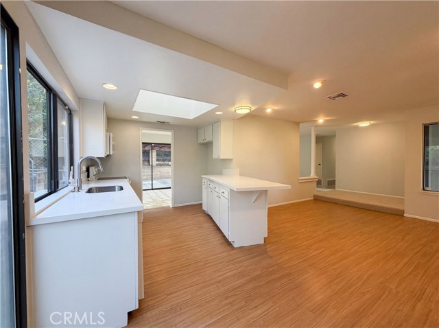 Detail Gallery Image 9 of 20 For 2785 Bonita, Highland,  CA 92346 - 3 Beds | 2 Baths