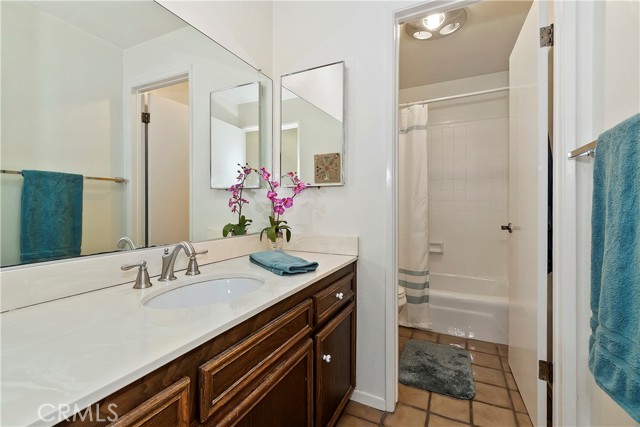 27821 Peninsula Drive #332, Lake Arrowhead CA: https://media.crmls.org/medias/b85902b2-c6aa-4c78-b2c7-32cdee38c845.jpg