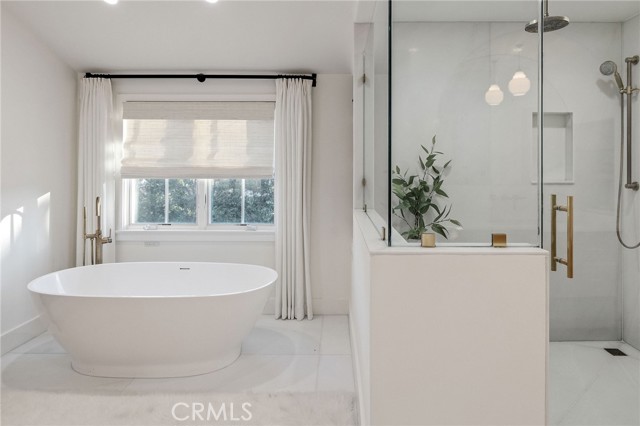 Detail Gallery Image 55 of 70 For 1450 6th St, Manhattan Beach,  CA 90266 - 6 Beds | 5/1 Baths