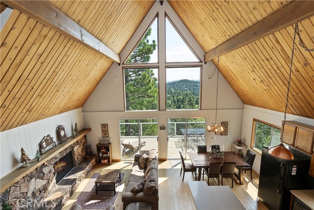 Detail Gallery Image 23 of 54 For 26354 Spyglass Dr, Lake Arrowhead,  CA 92352 - 3 Beds | 2 Baths