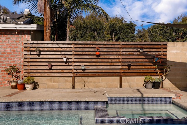 Detail Gallery Image 32 of 41 For 6121 E Birkdale St, Long Beach,  CA 90815 - 3 Beds | 2 Baths