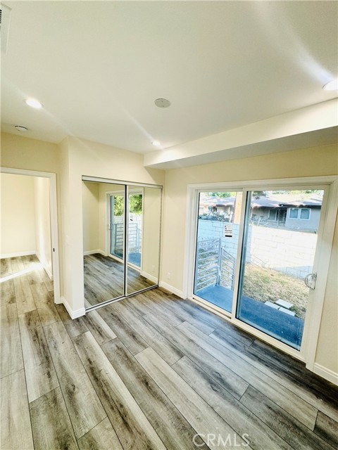 Detail Gallery Image 10 of 31 For 9318 Encino Ave, Northridge,  CA 91325 - 3 Beds | 3 Baths