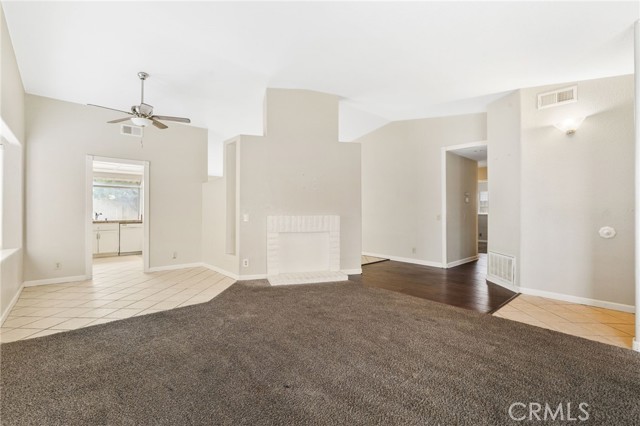 Detail Gallery Image 5 of 21 For 3075 Daniel Dr, Hemet,  CA 92545 - 4 Beds | 2 Baths