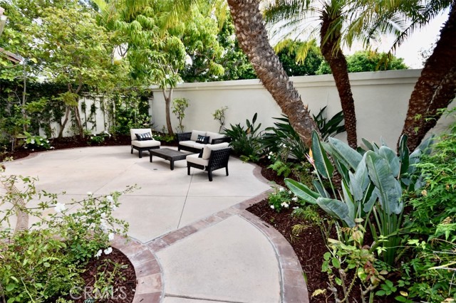 Detail Gallery Image 15 of 51 For 26 Santa Catalina Aisle, Irvine,  CA 92606 - 4 Beds | 2/1 Baths