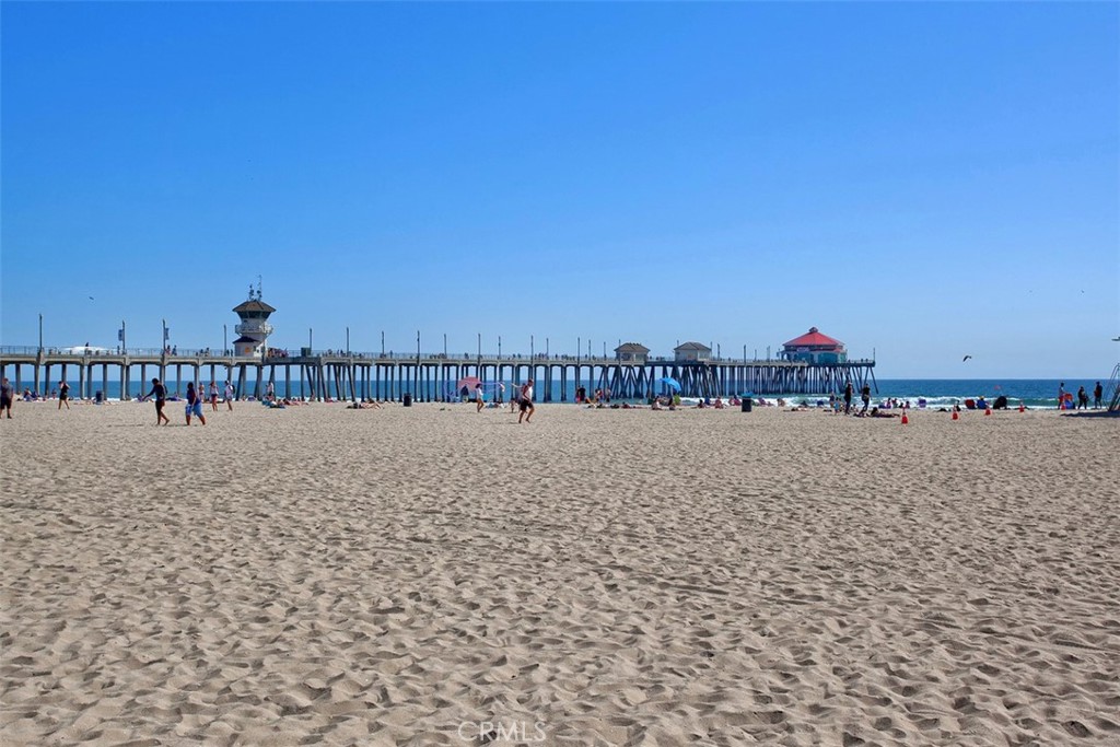 MLS #OC25103068 img 1