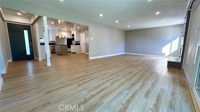 Detail Gallery Image 3 of 6 For 2304 Workman, Simi Valley,  CA 93063 - 3 Beds | 2 Baths