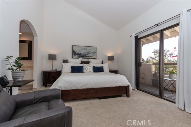 B85cfeaa E102 4e7a A900 A17f148f9eaf