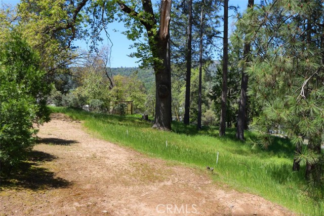 50986 Road 632, Oakhurst CA: https://media.crmls.org/medias/b85d57c0-2684-4ab7-b158-f1c273e9eb78.jpg