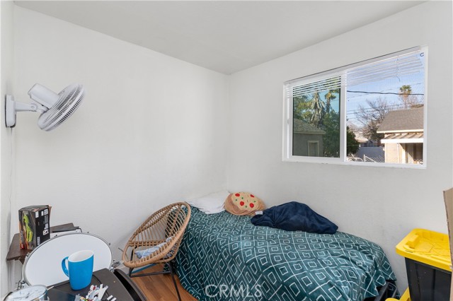 Detail Gallery Image 15 of 22 For 3367 Holding, Riverside,  CA 92501 - 2 Beds | 2 Baths