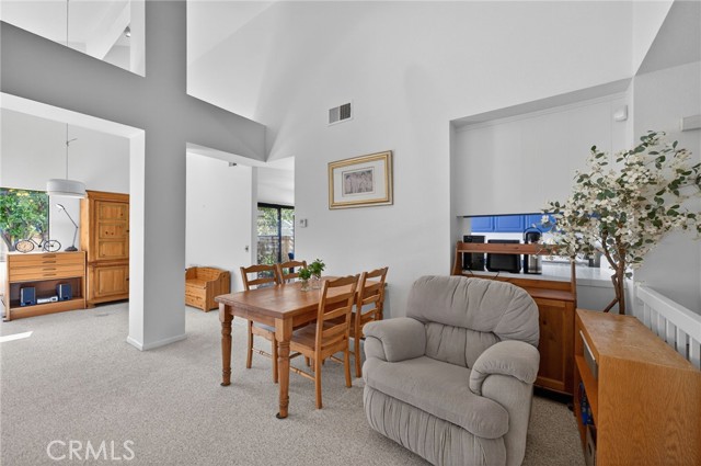 Detail Gallery Image 3 of 53 For 10 Pinewood, Irvine,  CA 92604 - 2 Beds | 2 Baths