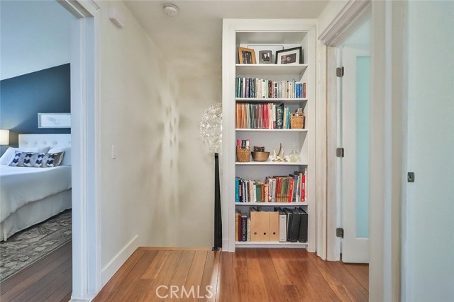 21025 Lemarsh Street, Chatsworth CA: https://media.crmls.org/medias/b85dadb6-6ecb-4ed6-be06-e39dfb8e5fee.jpg