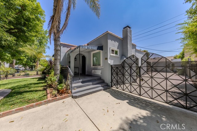 4712 Townsend Avenue, Los Angeles CA: https://media.crmls.org/medias/b85dd3ef-9e2a-4998-85aa-1057dc03454f.jpg