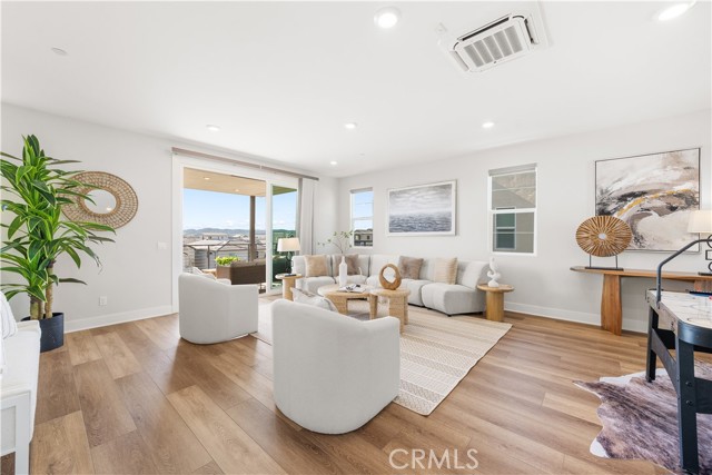 Detail Gallery Image 43 of 59 For 105 Chorus, Irvine,  CA 92618 - 4 Beds | 3/2 Baths