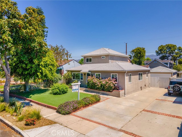 1234 N Pass Avenue, Burbank CA: https://media.crmls.org/medias/b85e6d67-7c96-42b4-bcd7-bdb750f47feb.jpg