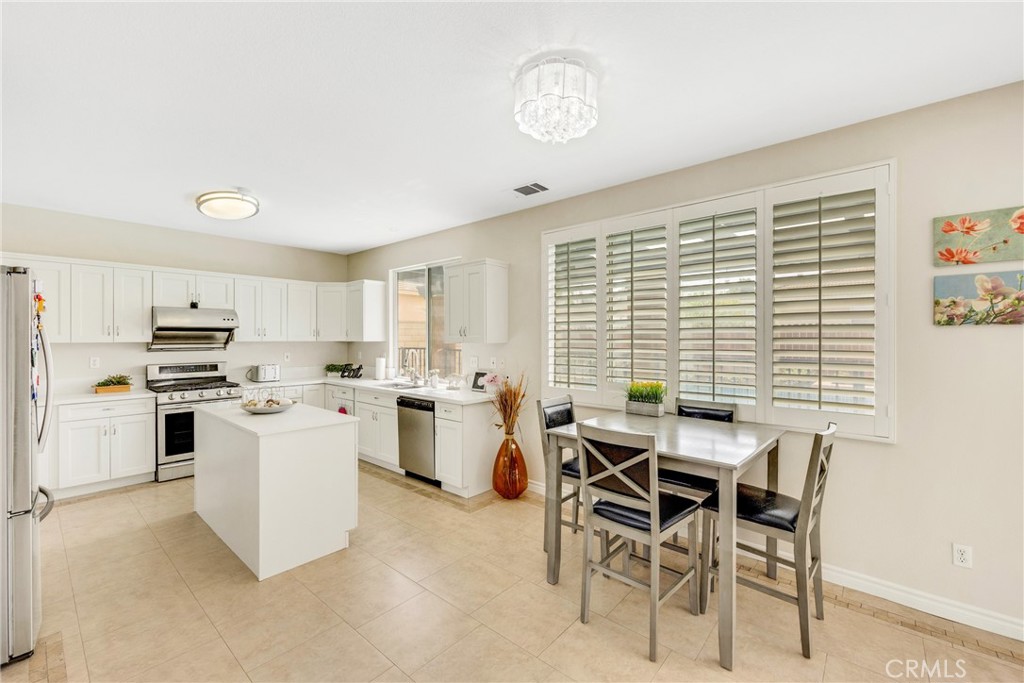 MLS #WS25153585 img 21