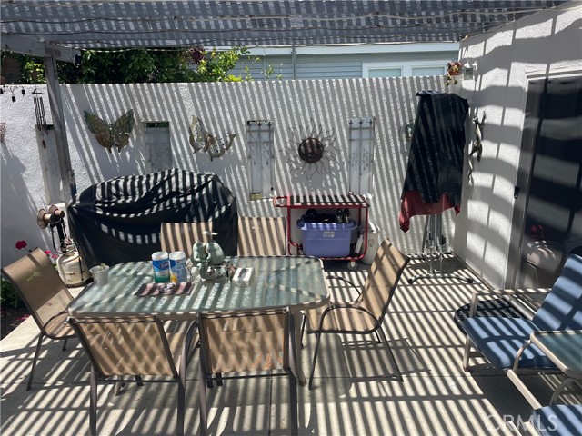 927 W 6th Street, San Pedro CA: https://media.crmls.org/medias/b85f0bdc-eca2-495b-aebf-73453541a0ef.jpg