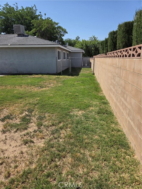 Detail Gallery Image 33 of 37 For 355 Woodlark St, Lancaster,  CA 93535 - 4 Beds | 2 Baths