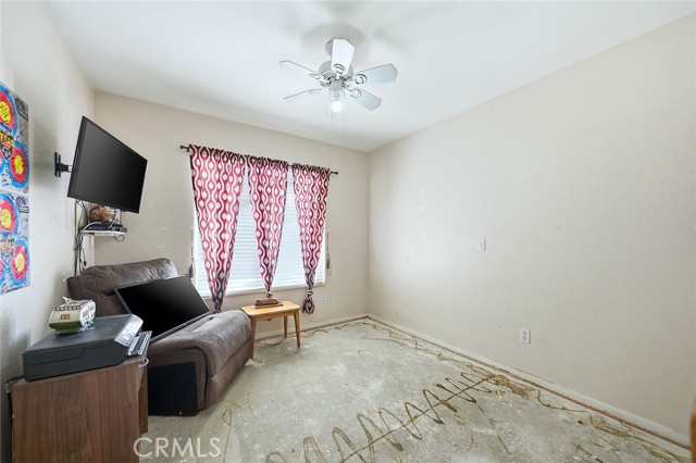 Detail Gallery Image 15 of 44 For 577 Cedar View Dr, Beaumont,  CA 92223 - 4 Beds | 3 Baths