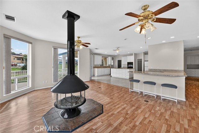 Detail Gallery Image 17 of 65 For 29886 Bahia Dr, Canyon Lake,  CA 92587 - 3 Beds | 2 Baths