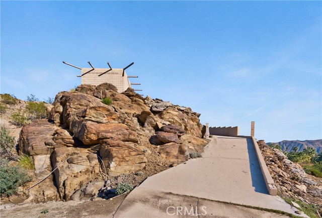 Detail Gallery Image 7 of 60 For 1 Ridge Road, Palm Springs,  CA 92264 - – Beds | – Baths