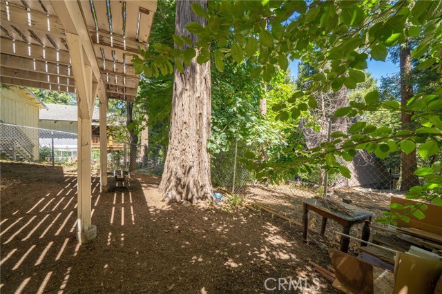 Detail Gallery Image 28 of 46 For 693 Ca 138, Crestline,  CA 92325 - 3 Beds | 2 Baths