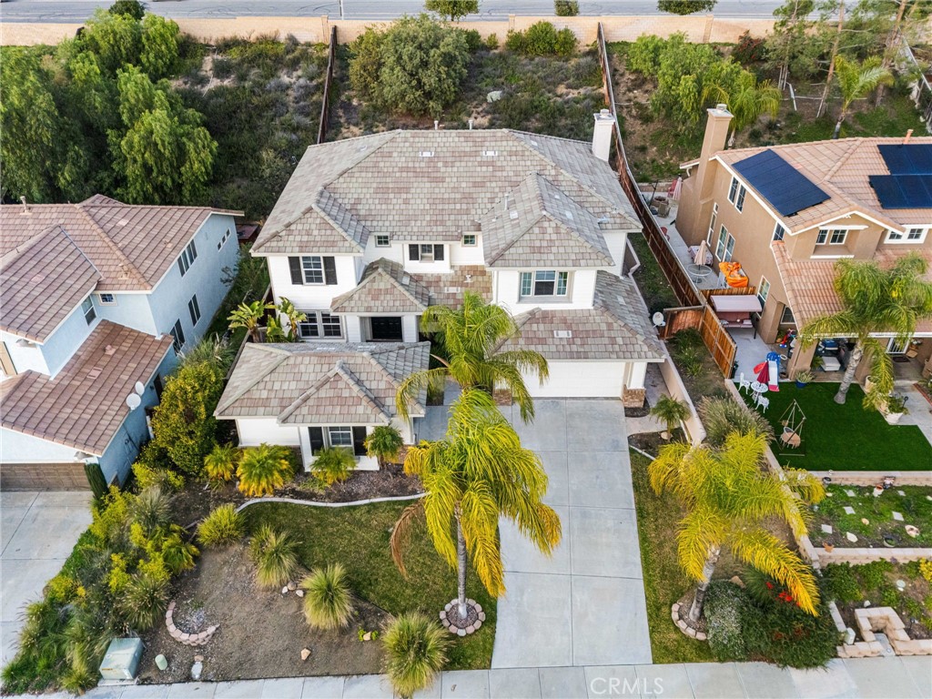 https://media.crmls.org/medias/b860ad21-d7b3-4c0c-b4e3-8236af4b3ddf.jpg?preset=X-Large