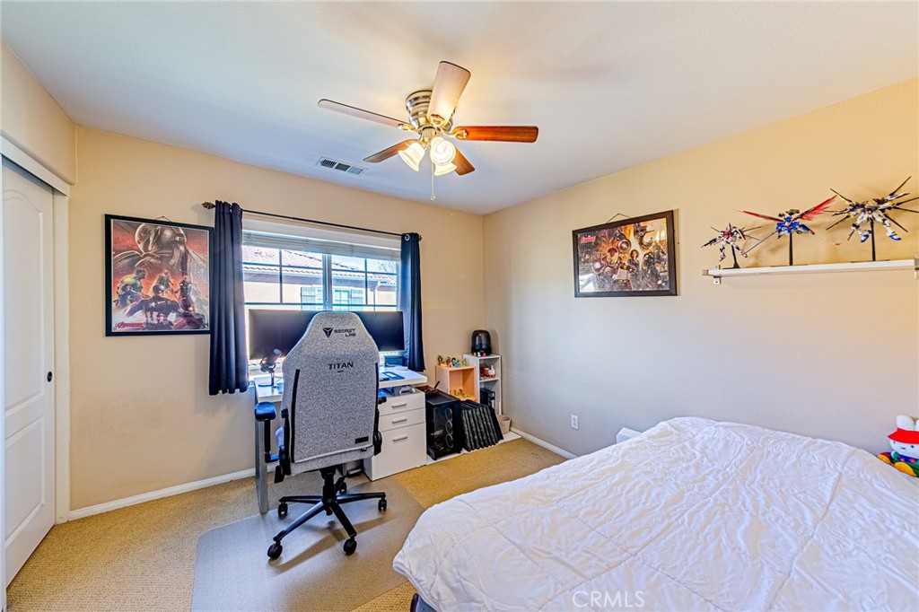 https://media.crmls.org/medias/b860b542-1c2d-431d-9d68-63bf9ca2c393.jpg?preset=X-Large