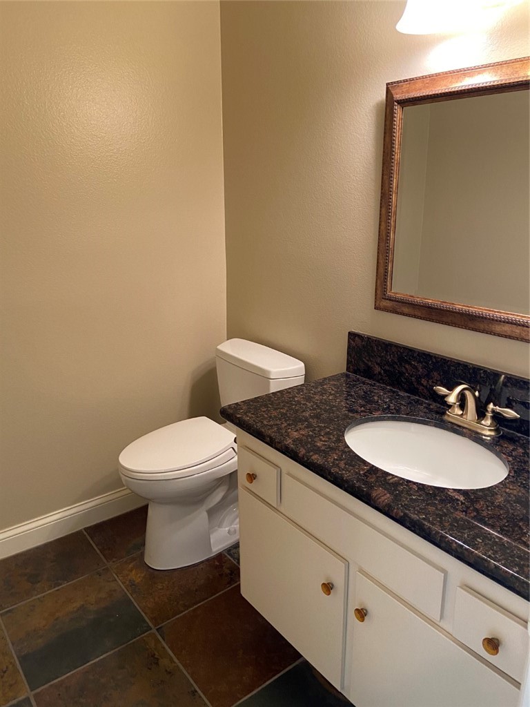 Detail Gallery Image 12 of 25 For 14375 Baker St, Westminster,  CA 92683 - 3 Beds | 2/1 Baths