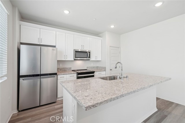 2097 Bergamot Street, Redlands CA: https://media.crmls.org/medias/b86180d4-15d3-4dba-8991-e484afbcf372.jpg