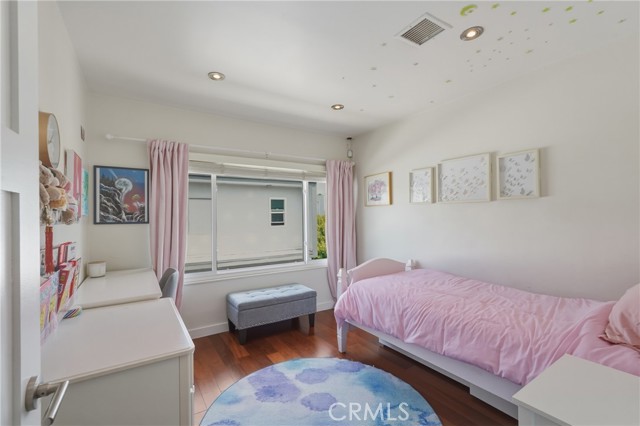 Detail Gallery Image 31 of 48 For 13231 Fiji Way #H,  Marina Del Rey,  CA 90292 - 3 Beds | 2/1 Baths