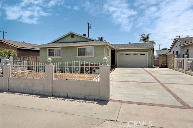 1316 E Romneya Drive, Anaheim CA: https://media.crmls.org/medias/b861ef46-a7bc-4ab6-983f-ff74238e551e.jpg