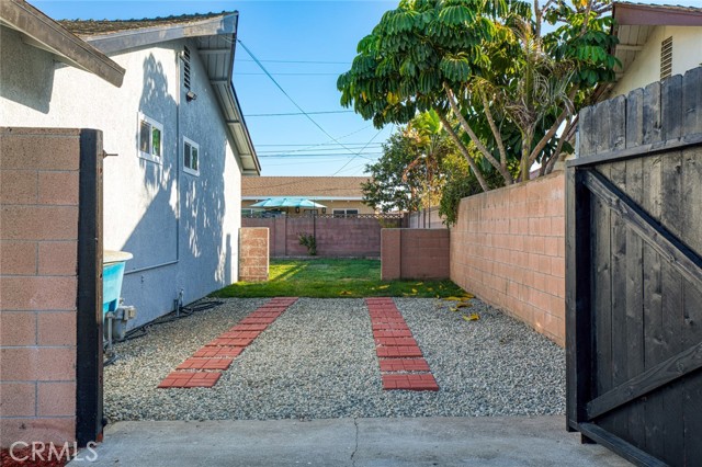 6532 Bestel Avenue, Westminster CA: https://media.crmls.org/medias/b8620985-d168-4d27-bb76-e1bde8c0a0c4.jpg