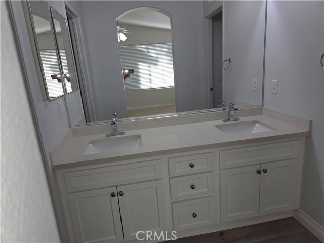 Detail Gallery Image 37 of 72 For 23147 Napa, Valencia,  CA 91354 - 2 Beds | 3 Baths