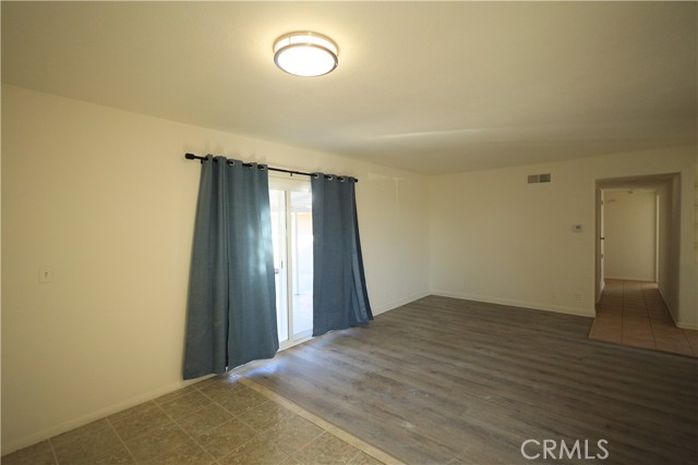 Detail Gallery Image 5 of 14 For 1283 Essex, Pomona,  CA 91767 - 4 Beds | 2 Baths