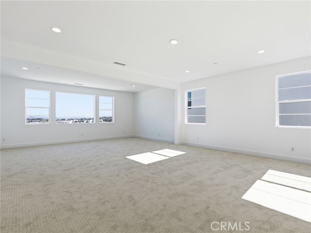 Detail Gallery Image 21 of 41 For 27558 Juniper Ln, Valencia,  CA 91381 - 5 Beds | 4/1 Baths