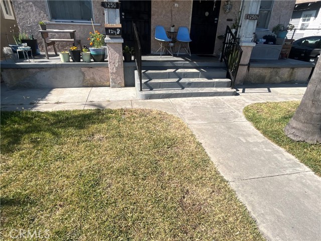 1248 Rolland Curtis Place, Los Angeles CA: https://media.crmls.org/medias/b8635540-6500-429c-b98f-6dcfeb6bc122.jpg