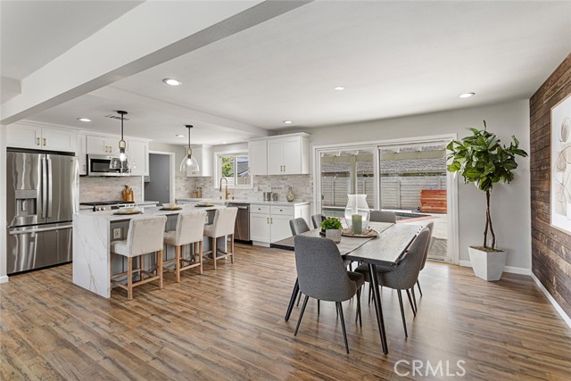 Detail Gallery Image 8 of 22 For 906 E Chalynn Ave, Orange,  CA 92866 - 3 Beds | 2 Baths