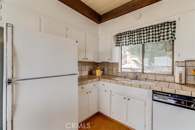 2675 Juniper Avenue, Morro Bay CA: https://media.crmls.org/medias/b86435a3-1710-4971-a19f-bd309f5a18e2.jpg