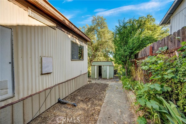 Detail Gallery Image 15 of 20 For 15993 27th Ave, Clearlake,  CA 95422 - 2 Beds | 1 Baths