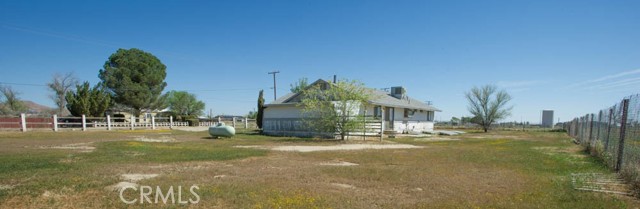 Detail Gallery Image 10 of 23 For 5902 Margaritha, Rosamond,  CA 93560 - 3 Beds | 2 Baths