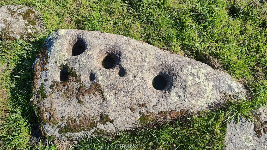 https://media.crmls.org/medias/b86663b9-0b31-416c-95be-6b1993fcf25b.jpg?preset=X-Large