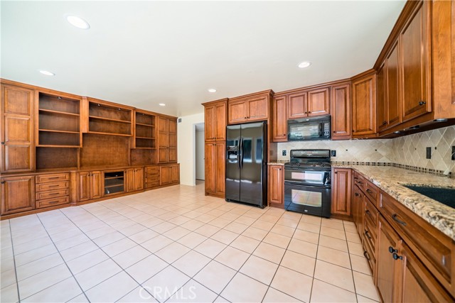 Detail Gallery Image 2 of 57 For 26412 via Lara, Mission Viejo,  CA 92691 - 4 Beds | 2 Baths