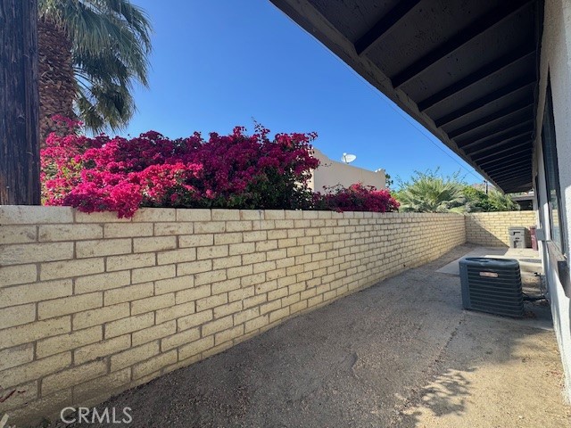 Detail Gallery Image 19 of 20 For 51225 Eisenhower Dr #B,  La Quinta,  CA 92253 - 2 Beds | 2 Baths