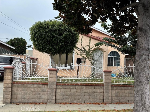 feature listing property photo