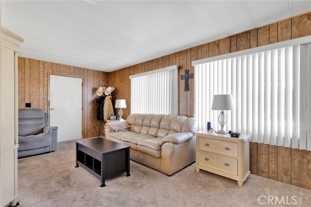 Detail Gallery Image 4 of 39 For 20683 Waalew #B-84,  Apple Valley,  CA 92307 - 2 Beds | 2 Baths