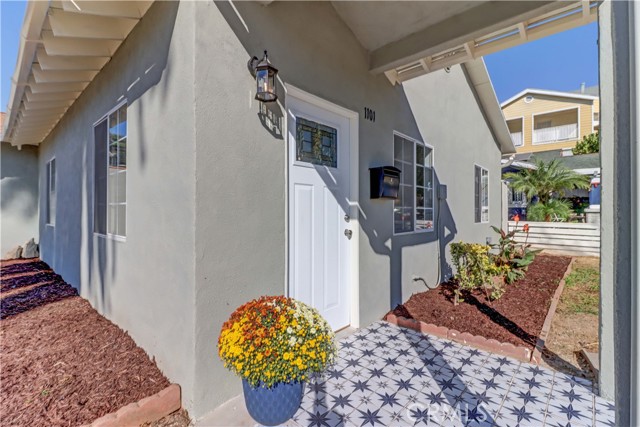 Detail Gallery Image 1 of 26 For 1101 Dawson Ave, Long Beach,  CA 90804 - 2 Beds | 1 Baths