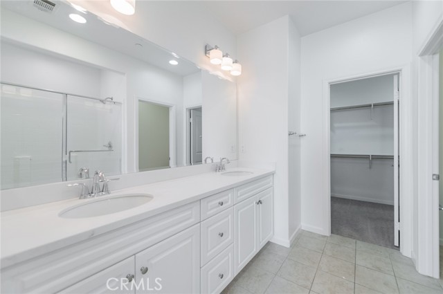 Detail Gallery Image 22 of 42 For 3076 E via Rosso, Ontario,  CA 91764 - 3 Beds | 2 Baths