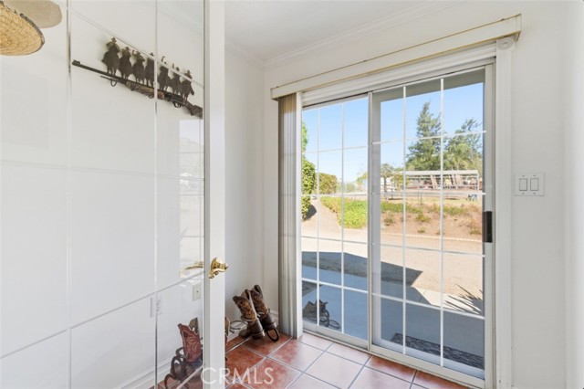 8876 Pigeon Pass, Moreno Valley CA: https://media.crmls.org/medias/b867a575-ed6a-4a38-90d2-8216d2a9c76a.jpg